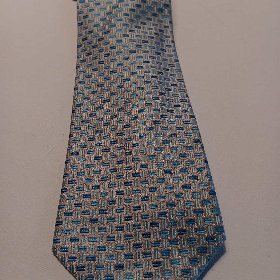 Geoffrey Beene Blue And Gray Geometric Silk Ties Professional Exec Level Brand